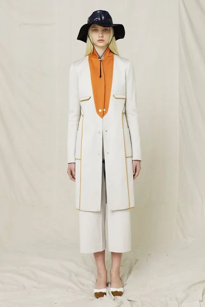 Look 25